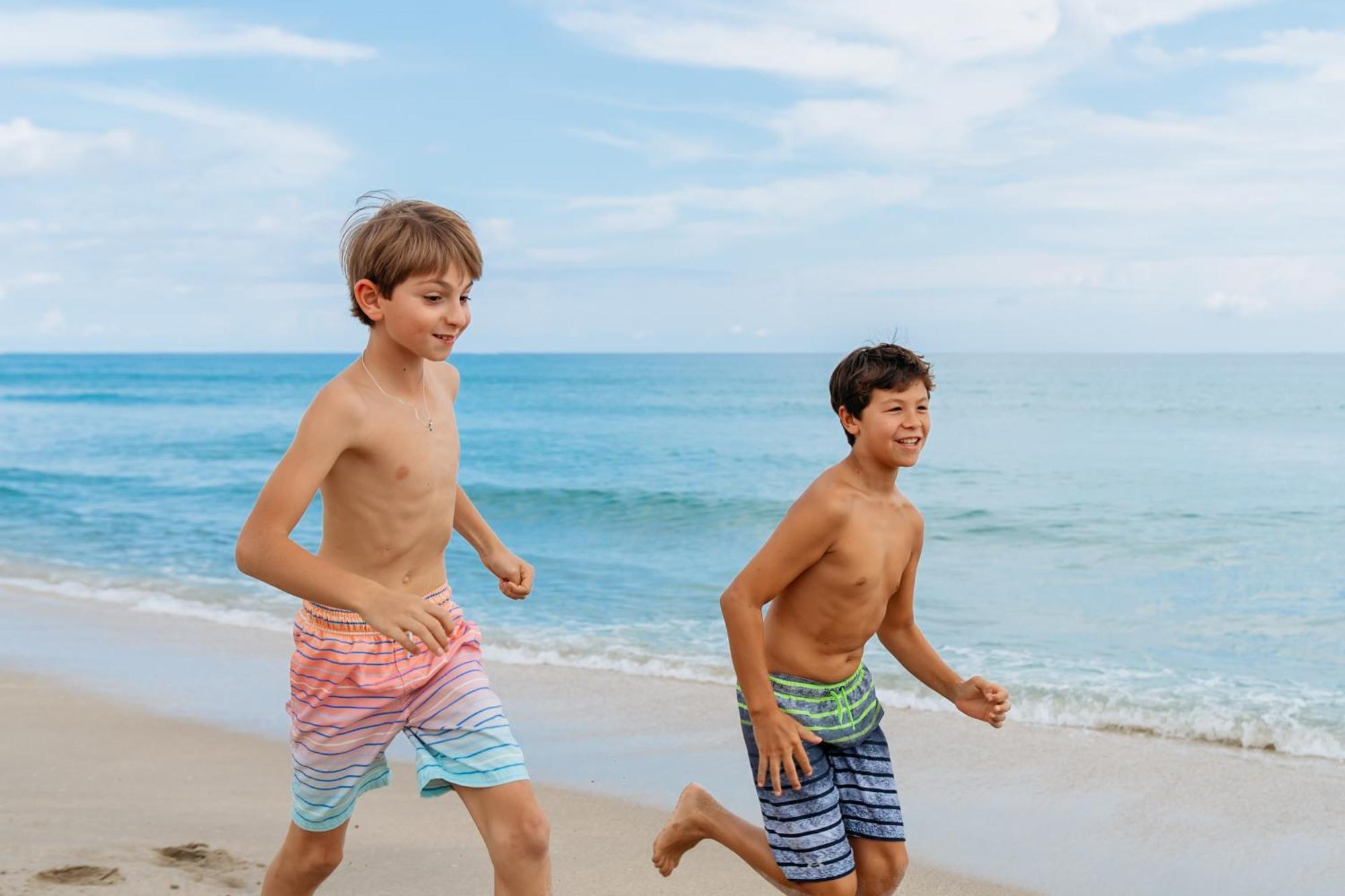 Tideline Palm Beach Ocean Resort And Spa Екстериор снимка